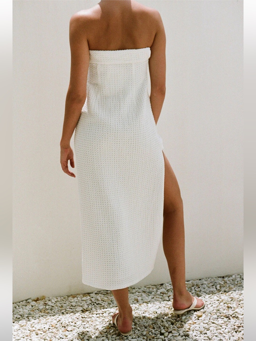 SABO Textured Strapless Midi Dress with Side Slits - Picture 5 of 9